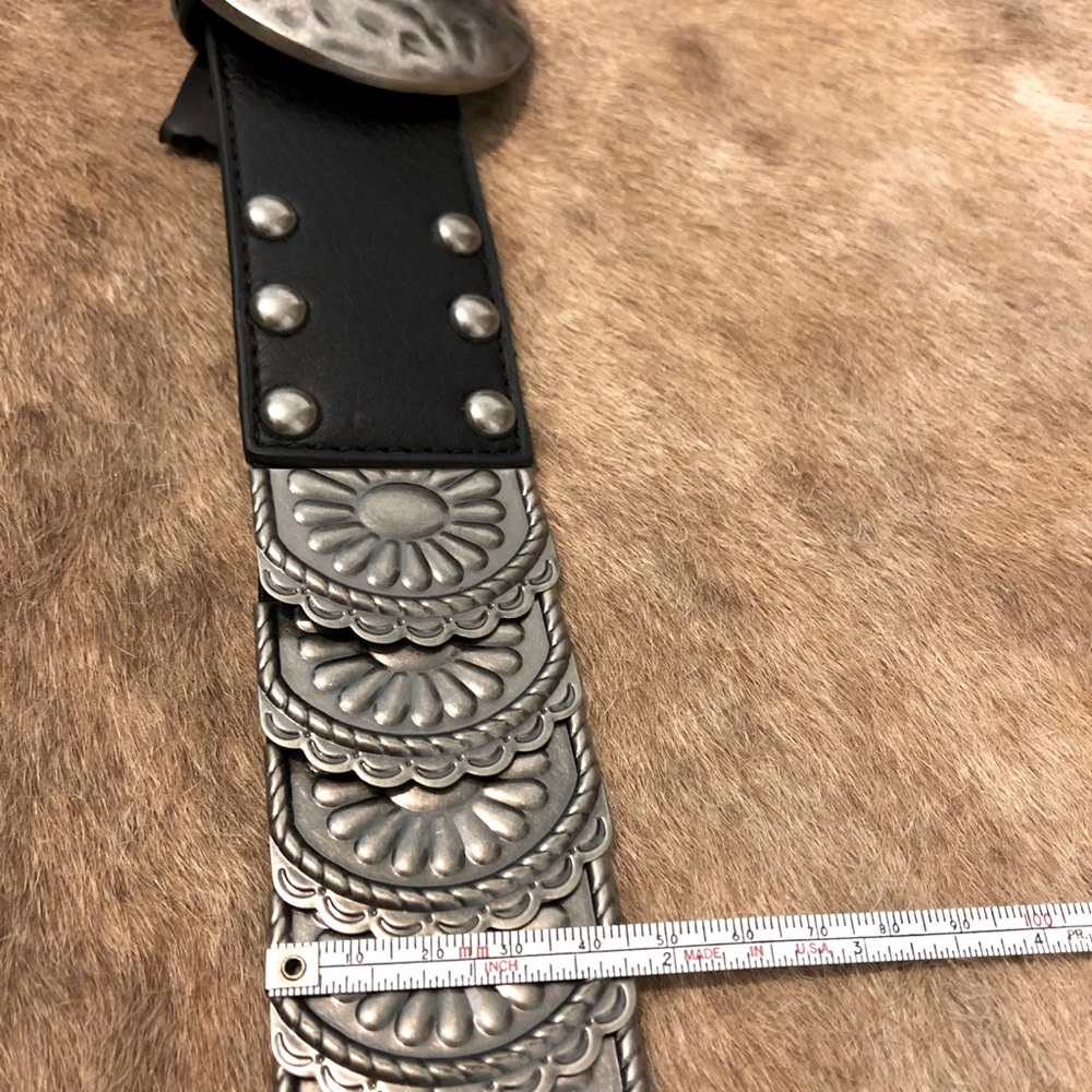 JC Penney ML Black Stretch Belt w/ Metal Detail - Picture 5 of 5
